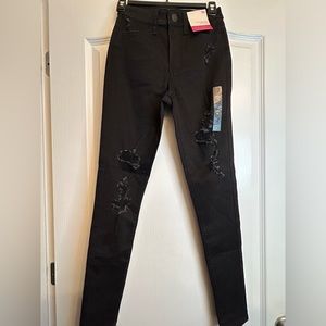 NEW WITH TAGS!!!! Super High Rise Jegging